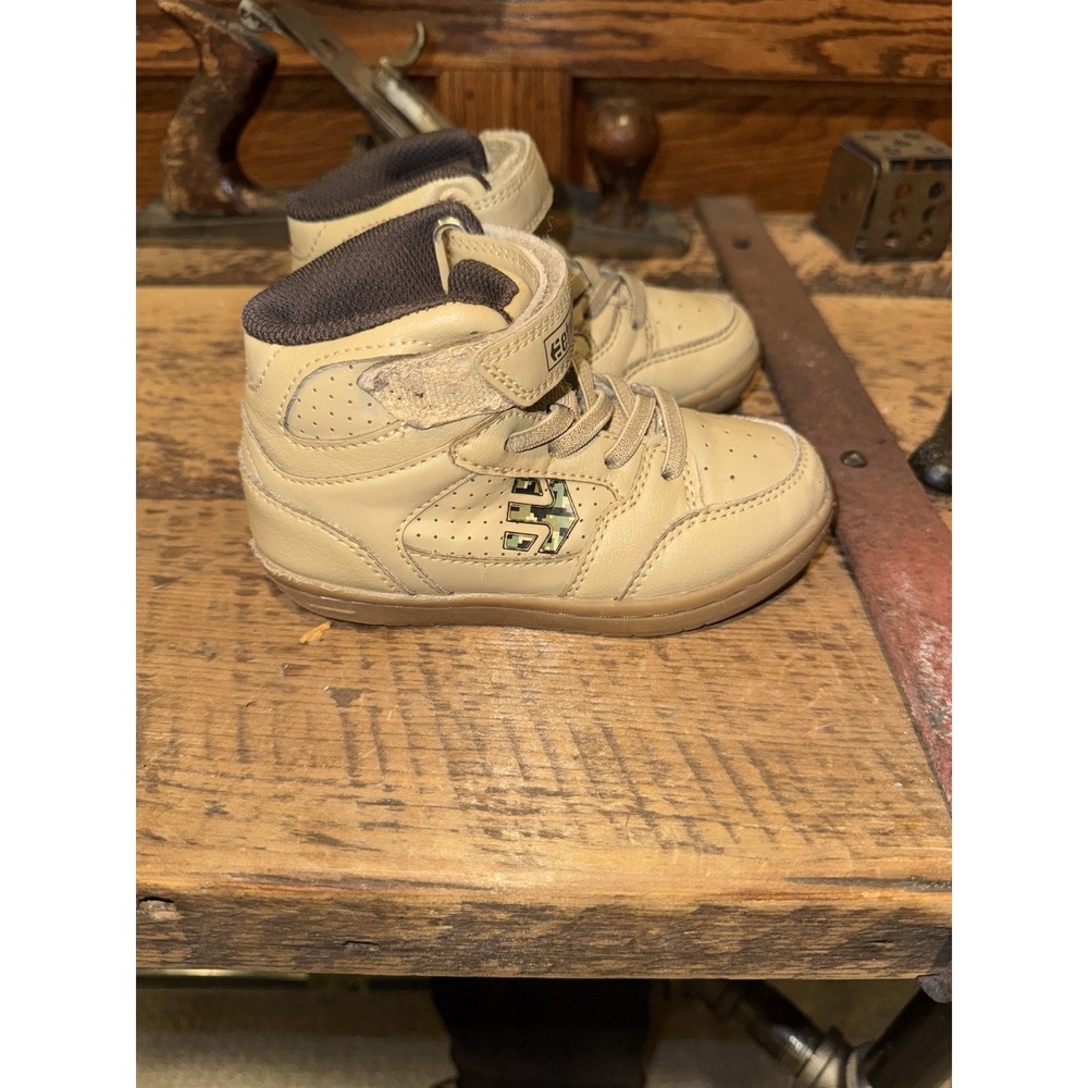 Etnies Size Boys Size US-9 Camo/Tan Skate Shoes